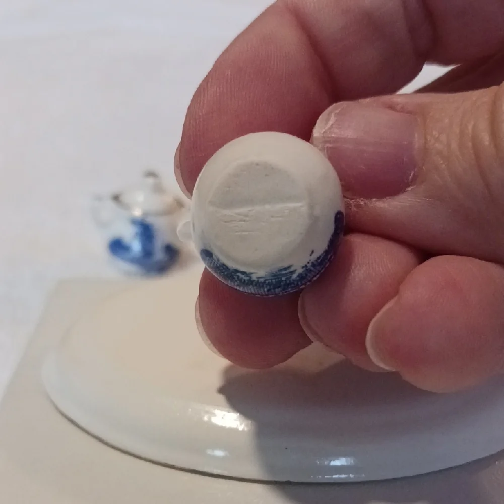 Porcelain Childs Miniature Blue and White Tea Set - Picture 11 of 16